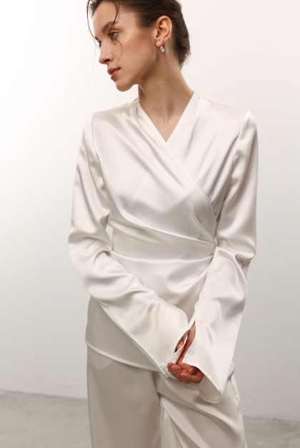 Атласне кімоно Soul Spiral