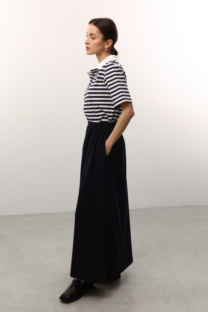 Спідниця кльош з кишенями у кольорі navy blue